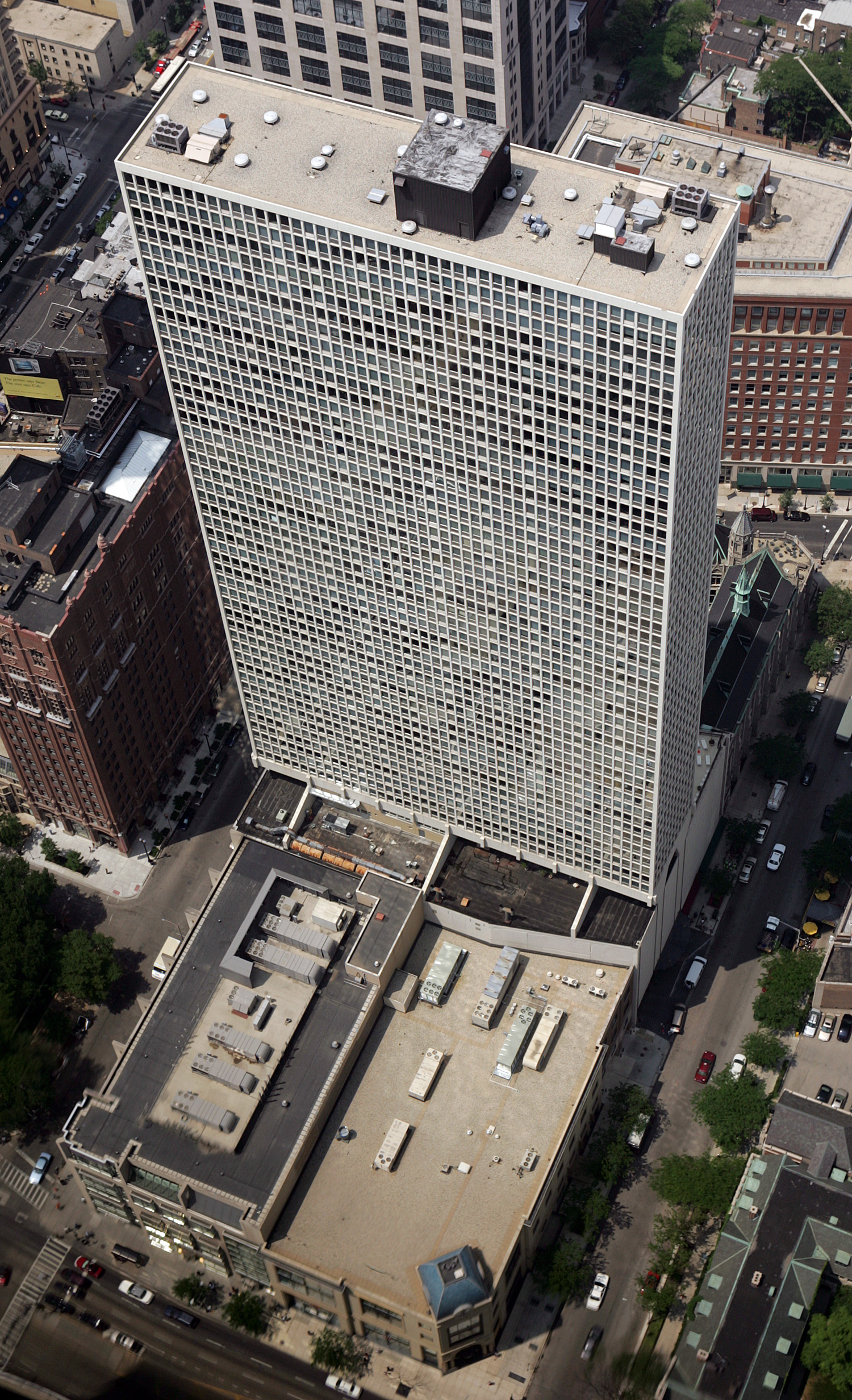 Elysees Condominiums, Chicago - View from John Hancock Center. © Mathias Beinling